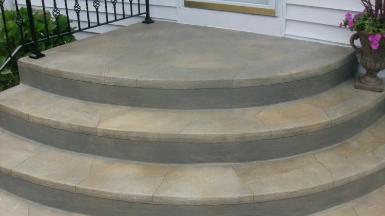 Riverhead concrete steps - stoops