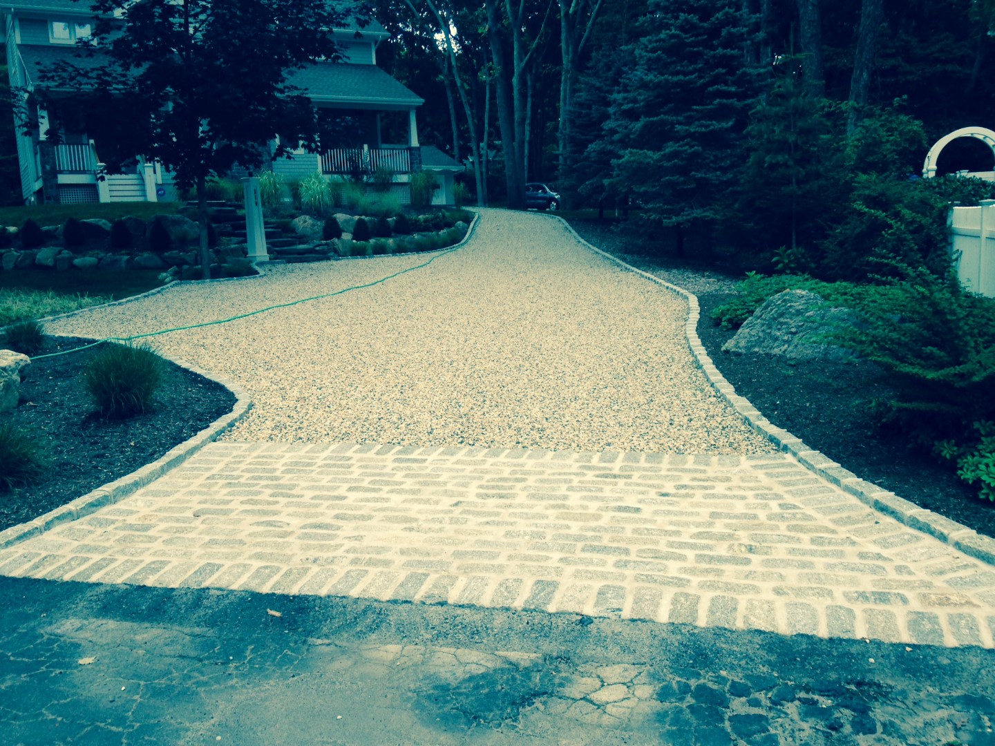 L.I. Paving and Masonry gravel driveways
